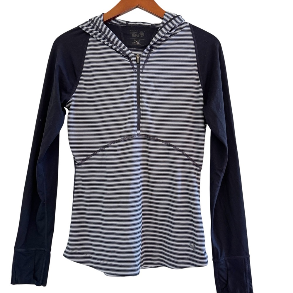MOUNTAIN HARDWEAR Butterlicious Striped Hooded Top Size Medium in Black Stripe - Picture 13 of 13